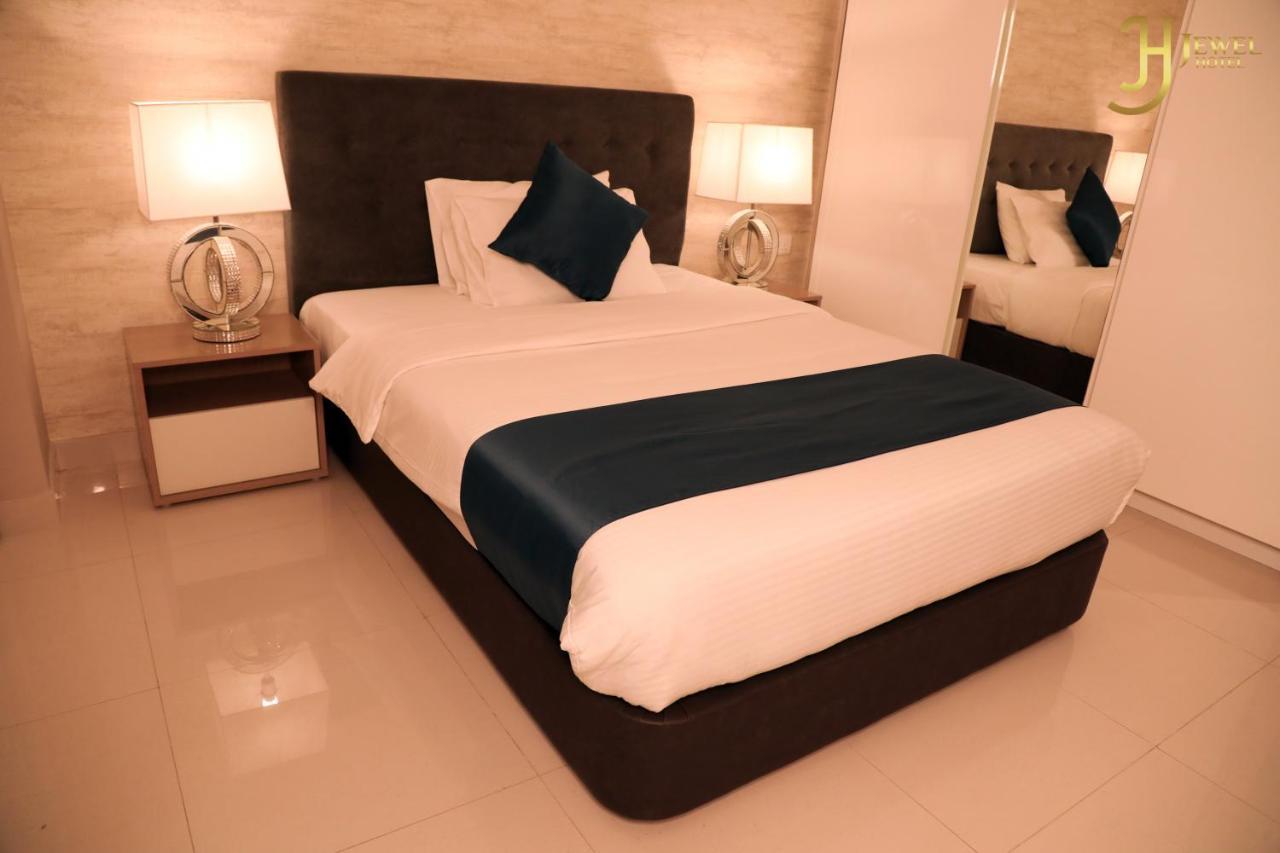 מנאמה Sunday Luxury Downtown Adliya Formerly Jewel Hotel מראה חיצוני תמונה